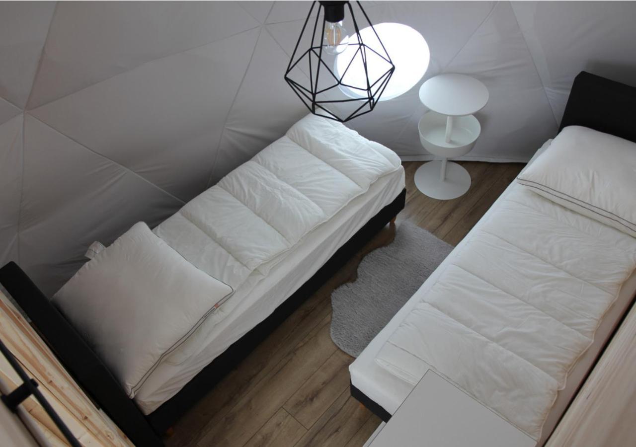 Glamping Gliczarow Klapnioki Bed & Breakfast Leśnica Екстериор снимка